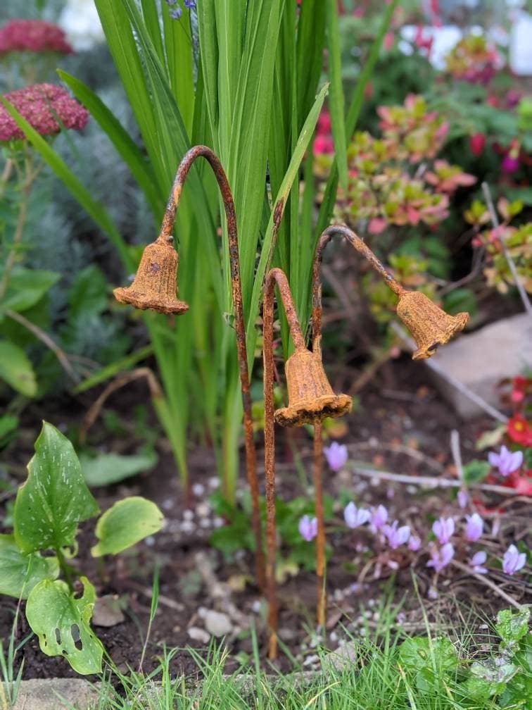 Metal Bluebells Garden Ornaments