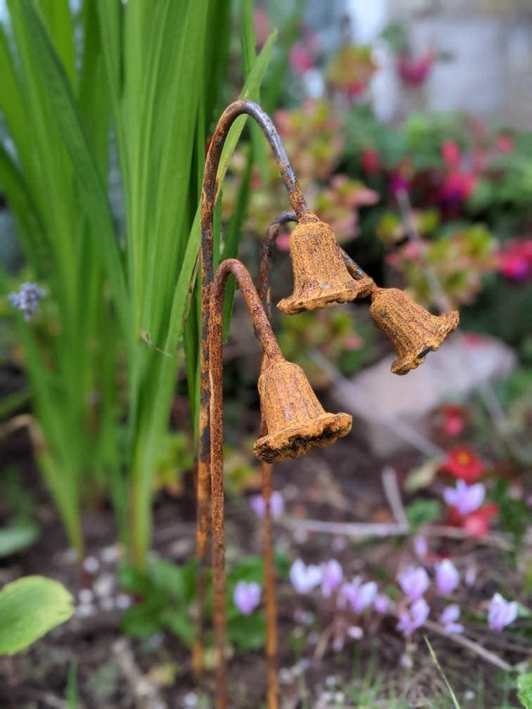 Metal Bluebells Garden Ornaments