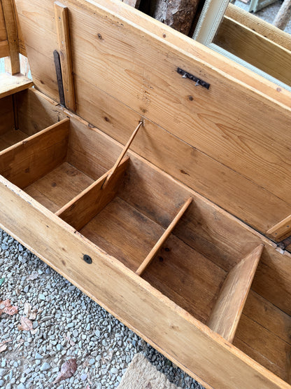 Rustic Pine Storage Settle Bench