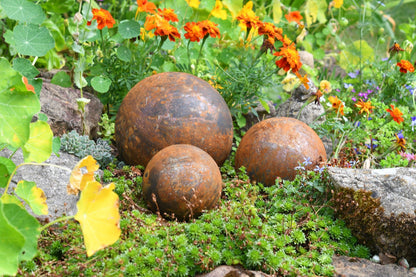 Rusty Garden Metal Balls - Patio Ornament